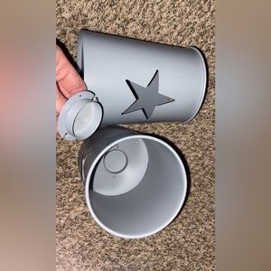 Luminary candleholders